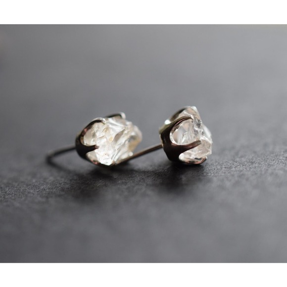 Sterling silver stud earrings, alternative diamond, uncut natural gemstones - Picture 2 of 5